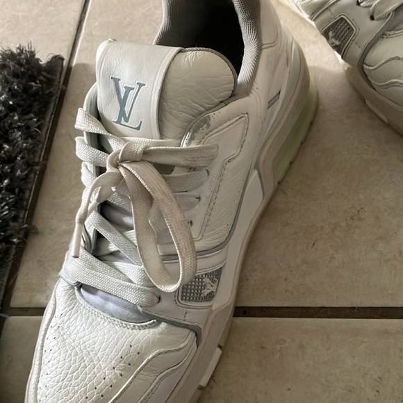 LOUIS VUITTON LV Trainer white sneakers - Picture 4 of 4